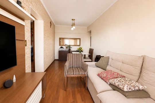 Sala de apartamento à venda com 2 quartos, 65m² em Vila Yara, Osasco