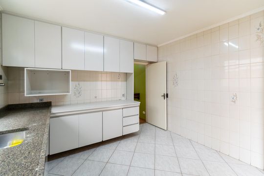 Cozinha de casa à venda com 2 quartos, 221m² em Parque Jabaquara, São Paulo
