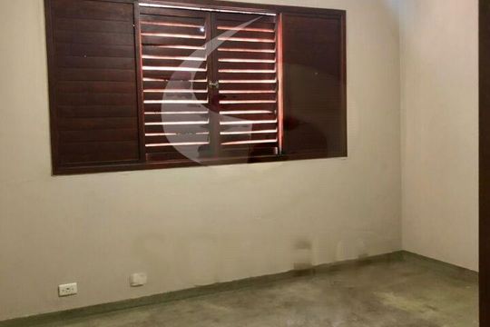 Casa à venda com 2 quartos, 221m² em Parque Jabaquara, São Paulo