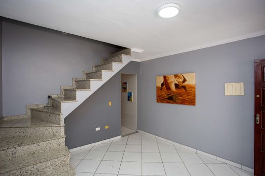 Sala de casa para alugar com 2 quartos, 80m² em Centro, Diadema