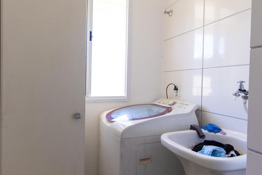 Área de Serviço de apartamento para alugar com 2 quartos, 55m² em Jardim Rio das Pedras, Cotia
