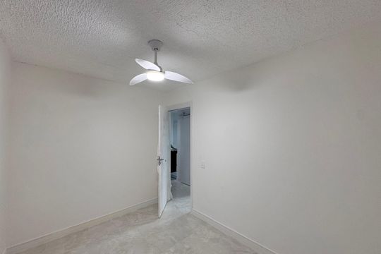 Quarto 1 de apartamento à venda com 3 quartos, 44m² em Vargem Pequena, Rio de Janeiro