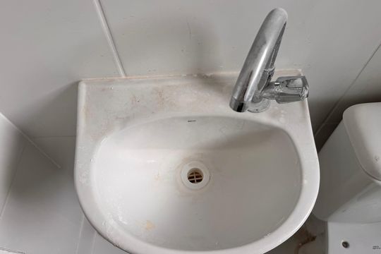 Banheiro Social de apartamento à venda com 3 quartos, 44m² em Vargem Pequena, Rio de Janeiro