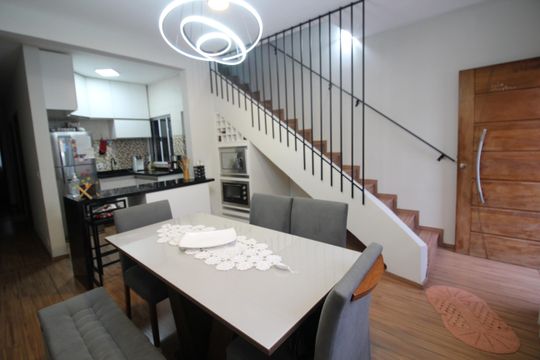 Casa à venda com 4 quartos, 150m² em Vila Yolanda, Osasco