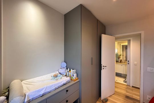Quarto  de apartamento à venda com 2 quartos, 66m² em Barra da Tijuca, Rio de Janeiro