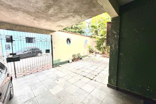 Garagem  de casa à venda com 2 quartos, 180m² em Vila Buenos Aires, São Paulo