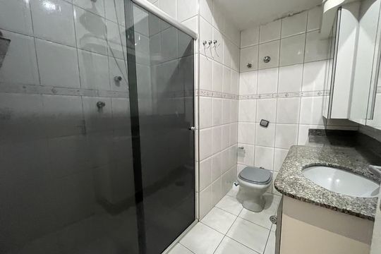Banheiro 1 de casa à venda com 3 quartos, 90m² em Ferreira, São Paulo