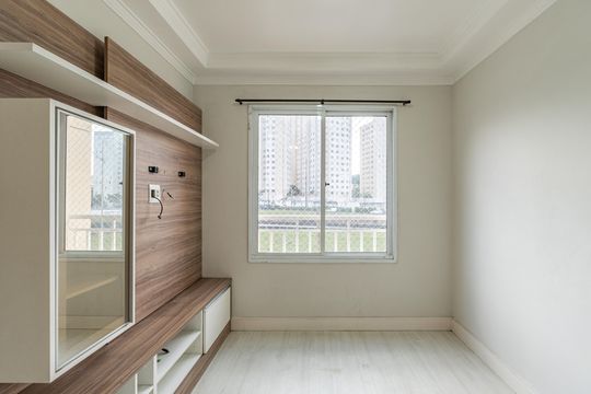 Sala de apartamento para alugar com 2 quartos, 50m² em Jardim Maria Estela, São Paulo
