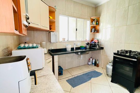 Cozinha de casa de condomínio para alugar com 3 quartos, 140m² em Caucaia do Alto, Cotia