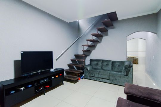 Sala de casa para alugar com 3 quartos, 150m² em Jardim Santa Maria, Guarulhos