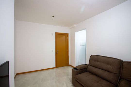 Sala de apartamento para alugar com 2 quartos, 52m² em Vista Alegre, São Gonçalo