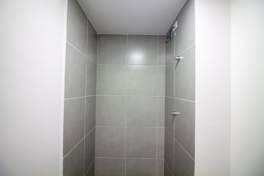 Banheiro de apartamento para alugar com 2 quartos, 38m² em Jardim São Luís, São Paulo