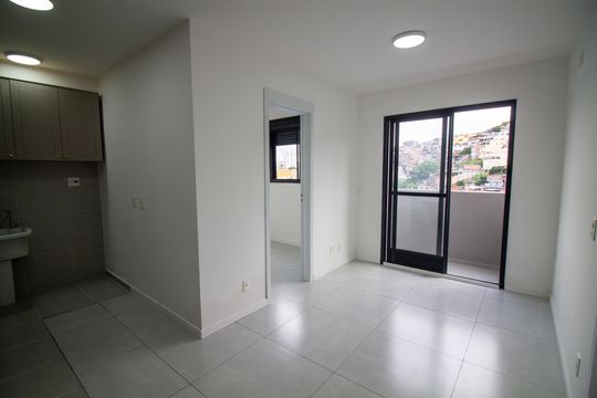 Sala de apartamento para alugar com 2 quartos, 38m² em Jardim São Luís, São Paulo