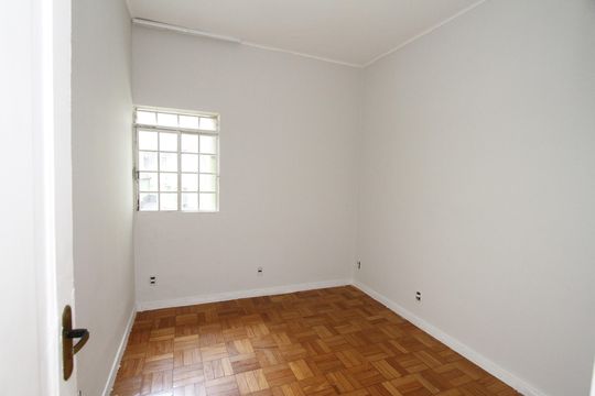 Quarto 2 de apartamento à venda com 4 quartos, 318m² em Grajaú, Belo Horizonte