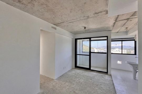 Sala de apartamento à venda com 3 quartos, 60m² em Barra Olímpica, Rio de Janeiro