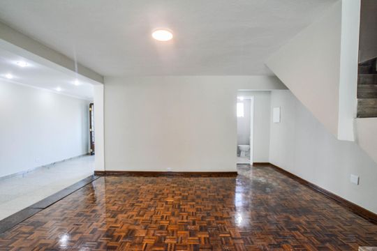 Casa para alugar com 3 quartos, 350m² em Campestre, Santo André