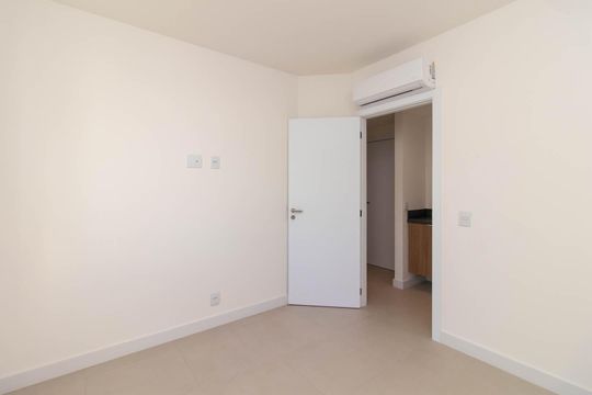 Quarto de apartamento para alugar com 1 quarto, 34m² em Farroupilha, Porto Alegre