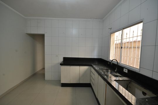 Cozinha de casa para alugar com 1 quarto, 50m² em Vila Constança, São Paulo