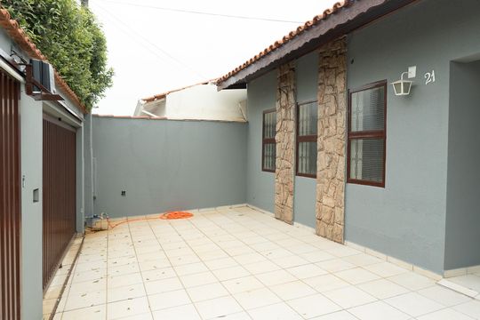 Garagem de casa para alugar com 3 quartos, 172m² em Jardim dos Calegaris, Paulínia