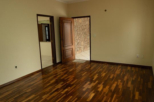 Casa para alugar com 3 quartos, 172m² em Jardim dos Calegaris, Paulínia