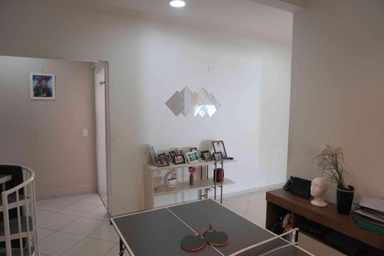 Hall de casa de condomínio à venda com 3 quartos, 404m² em Tarumã, Barueri