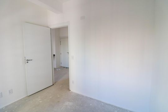 Quarto de apartamento à venda com 1 quarto, 32m² em Jardim Santo Amaro, São Paulo