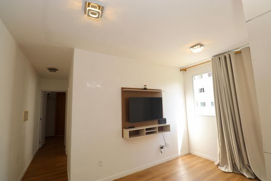 Sala de apartamento para alugar com 2 quartos, 39m² em Narandiba, Salvador
