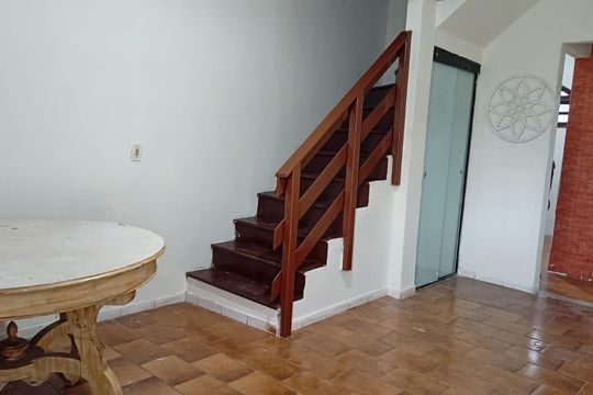 Casa de Condomínio para alugar com 2 quartos, 88m² em Jardim Interlagos, Maricá