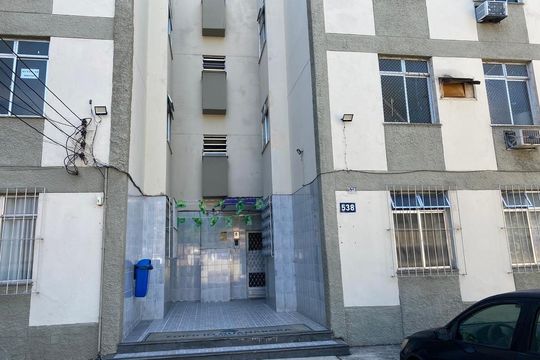 Fachada de apartamento para alugar com 2 quartos, 50m² em Irajá, Rio de Janeiro
