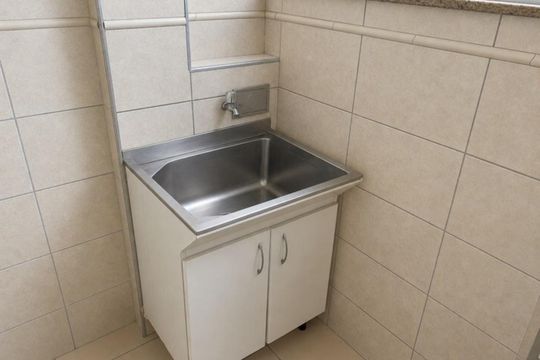 Área de serviço de apartamento para alugar com 2 quartos, 50m² em Irajá, Rio de Janeiro