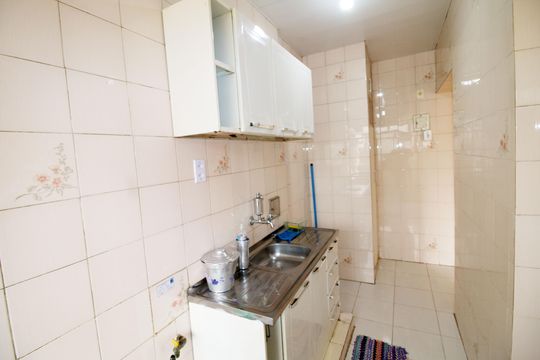Cozinha de apartamento para alugar com 1 quarto, 45m² em Penha, Rio de Janeiro