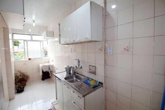 Cozinha de apartamento para alugar com 1 quarto, 45m² em Penha, Rio de Janeiro