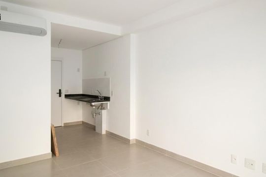 Foto 02 de kitnet/studio à venda com 1 quarto, 26m² em Indianópolis, São Paulo