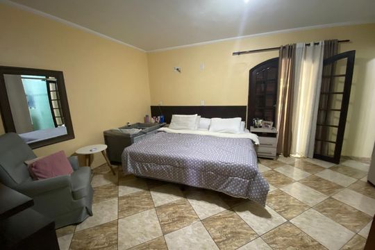 Quarto de casa para alugar com 2 quartos, 213m² em Parque Erasmo Assunção, Santo André