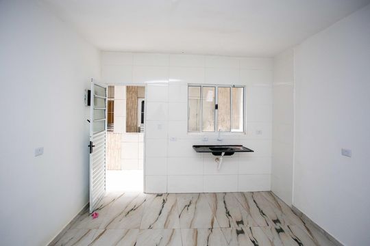 Cozinha de kitnet/studio para alugar com 1 quarto, 34m² em Cidade Júlia, São Paulo
