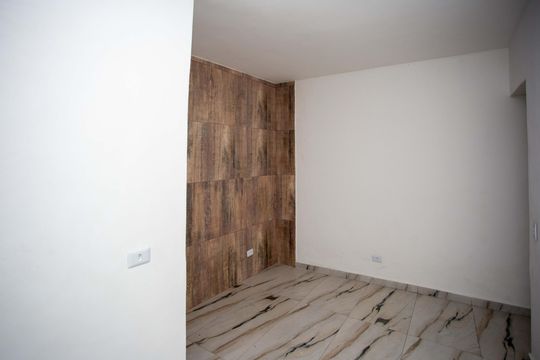 Quarto de kitnet/studio para alugar com 1 quarto, 34m² em Cidade Júlia, São Paulo
