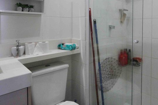 Banheiro de apartamento à venda com 2 quartos, 45m² em Vila Fatima, São Paulo