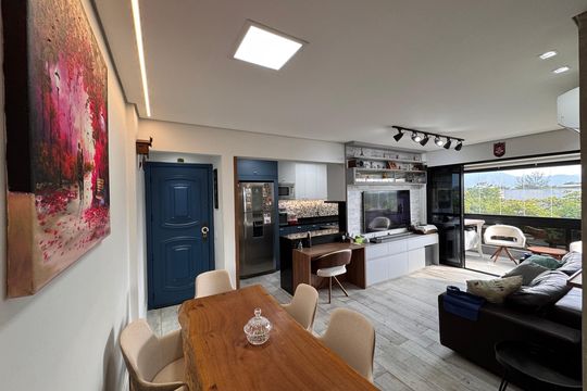 Sala de apartamento à venda com 3 quartos, 92m² em Barra da Tijuca, Rio de Janeiro