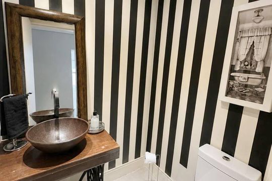 Lavabo de casa de condomínio para alugar com 4 quartos, 250m² em Tamboré, Santana de Parnaíba