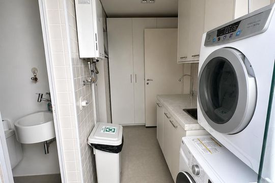 Área de Serviço de casa de condomínio para alugar com 4 quartos, 250m² em Tamboré, Santana de Parnaíba