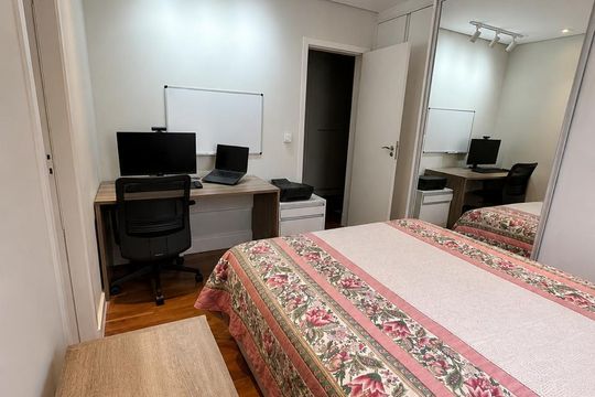 Suite 1 de casa de condomínio para alugar com 4 quartos, 250m² em Tamboré, Santana de Parnaíba