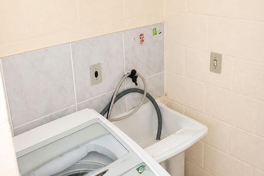 Área de serviço de apartamento à venda com 2 quartos, 39m² em Olaria, Canoas