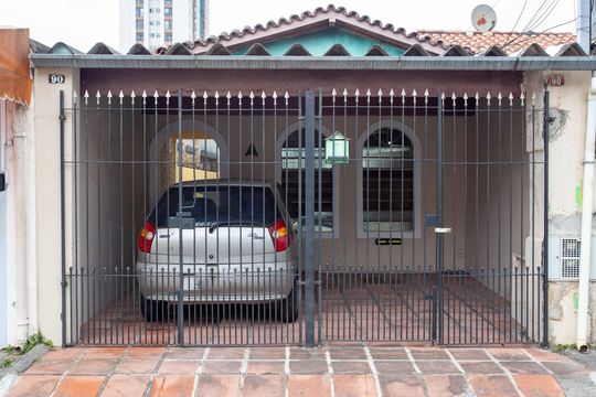 Fachada de casa para alugar com 1 quarto, 80m² em Centro, Diadema