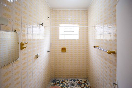 Banheiro de casa para alugar com 1 quarto, 80m² em Centro, Diadema