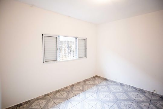 Quarto de casa para alugar com 1 quarto, 80m² em Centro, Diadema