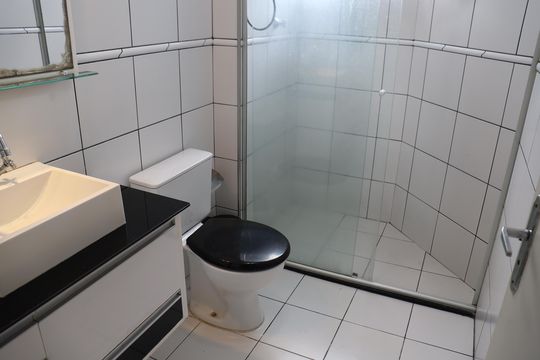 Banheiro de apartamento para alugar com 2 quartos, 60m² em Vila Nova, Barueri