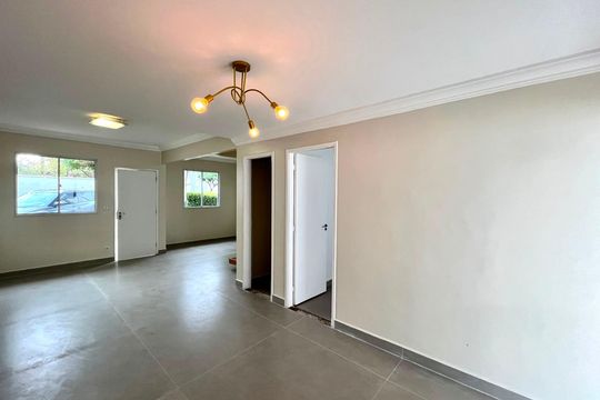 Sala de casa para alugar com 3 quartos, 249m² em Vila Nogueira, Campinas