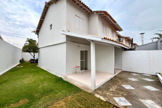 Quintal de casa para alugar com 3 quartos, 249m² em Vila Nogueira, Campinas