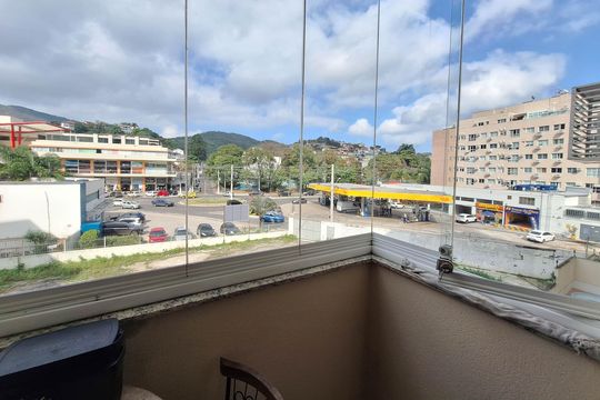 Sala de apartamento à venda com 2 quartos, 70m² em Badu, Niterói