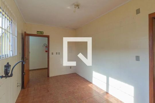 Casa para alugar com 4 quartos, 300m² em Estância Velha, Canoas